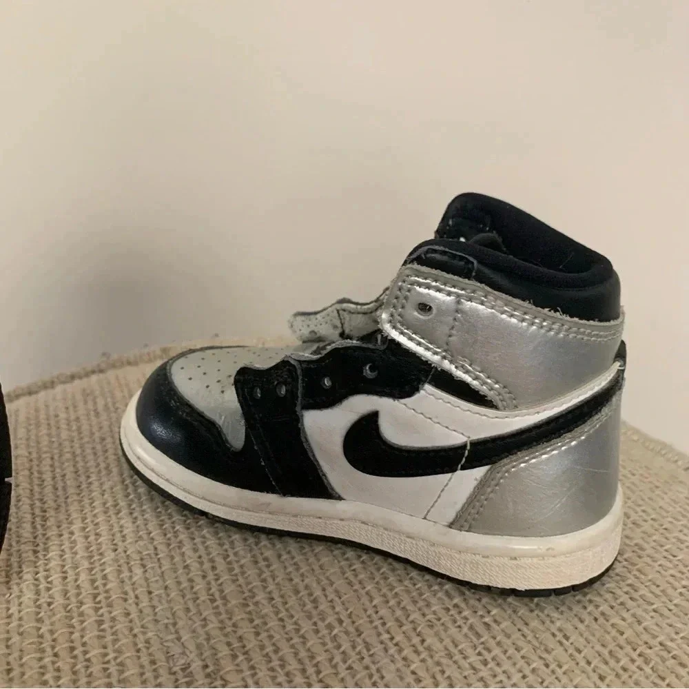Kids Nike Air Jordan High Top Sneakers  Black Silver 6 - Picture 5 of 10